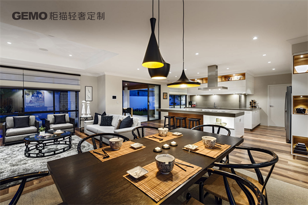 柜貓輕奢定制加盟，會為經(jīng)銷商提供哪些服務(wù)？