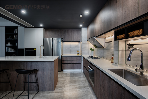 輕奢定制家具加盟店如何做到生意火爆，有什么經(jīng)營技巧？